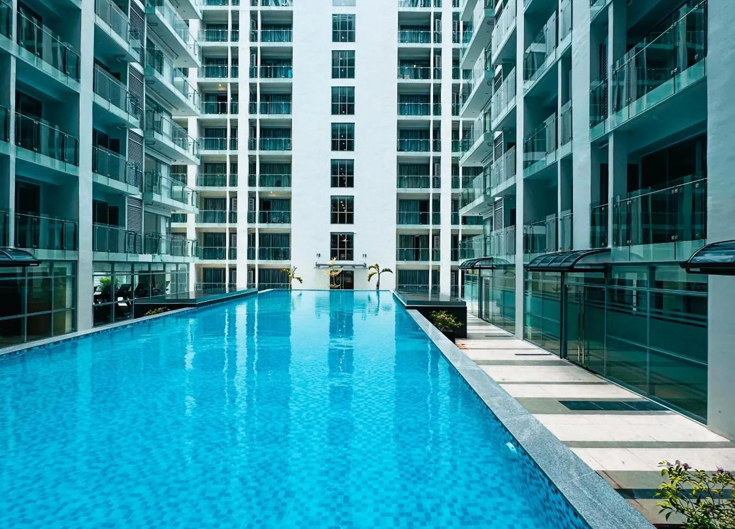 Luxury Penthouse hotel near City of Dreams Airport Okada Solaire Casino2 Manila