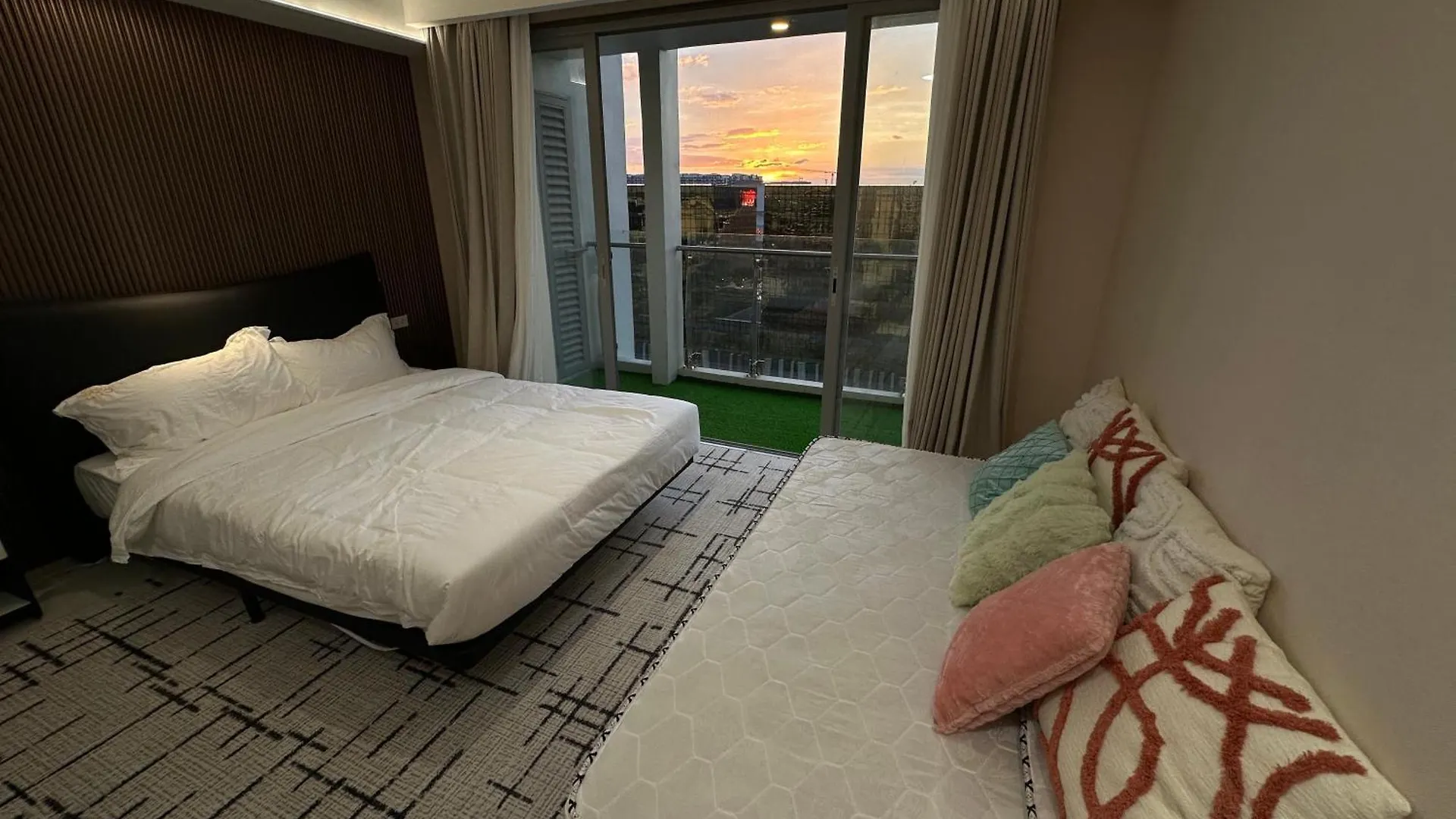 Luxury Penthouse hotel near City of Dreams Airport Okada Solaire Casino2 Manila 0*,  Philippines