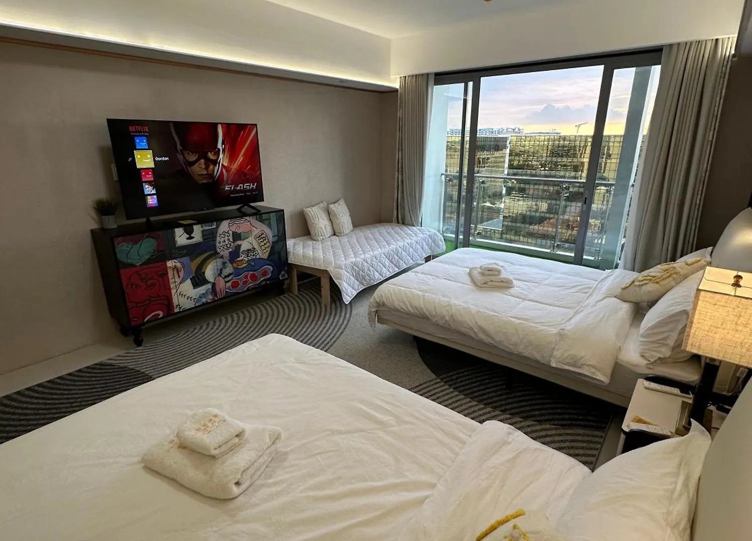 Luxury Penthouse hotel near City of Dreams Airport Okada Solaire Casino2 Manila Philippines