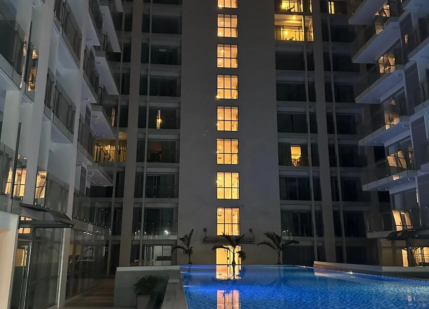 Luxury Penthouse hotel near City of Dreams Airport Okada Solaire Casino2 Manila